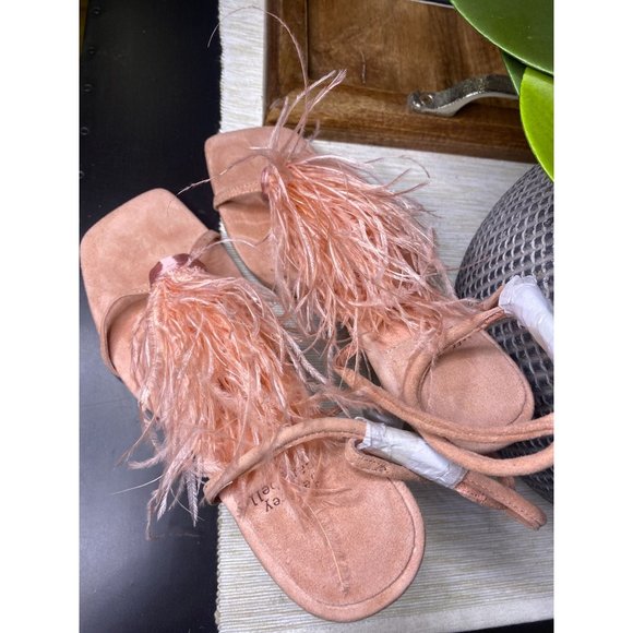 Jeffrey Campbell Flirt-Alot Feather Sandal Peach Clear Women's Size 8 - Picture 8 of 12